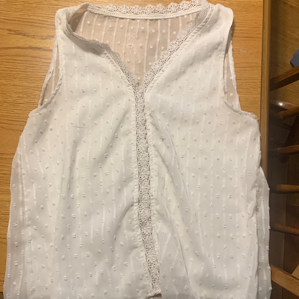 Women's Shein top. No tag, fits. Small/ medium. Back is sheer, front is solid.